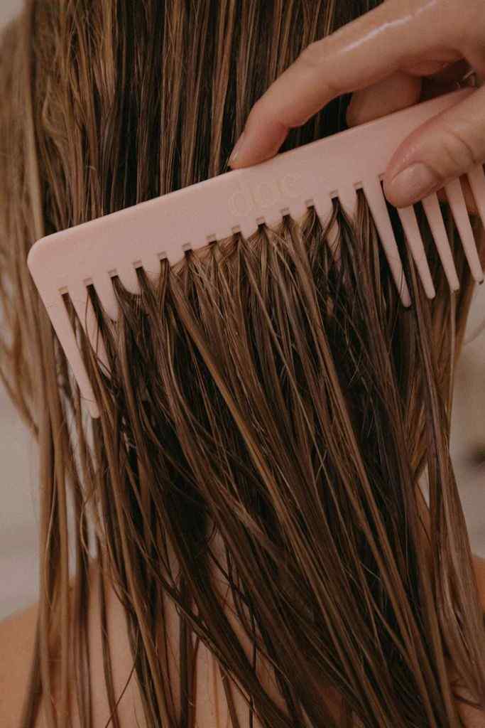 Detangle Gently to Avoid Breakage