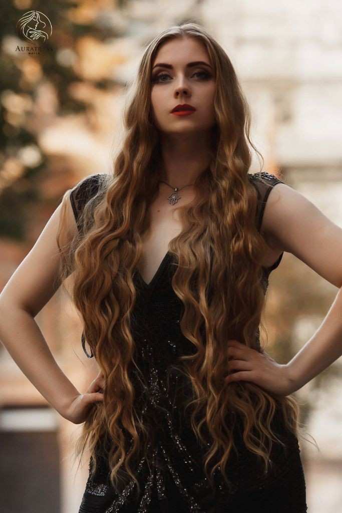 Mermaid Waves with a Twist