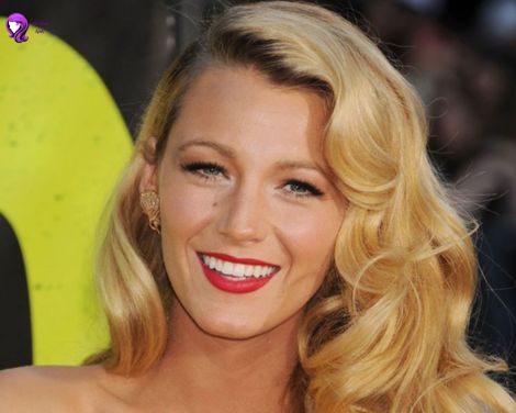 Effortless beach waves inspired by Blake Lively, showcasing loose, textured curls.